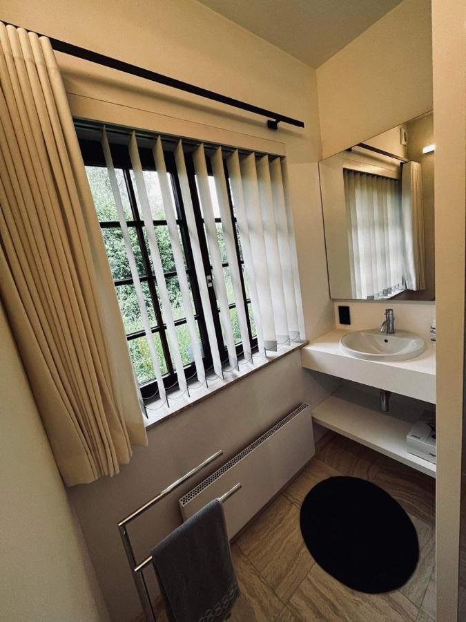 Guesthouse Ter Linden Bazel Exterior foto